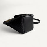 Bolsa Saint Laurent Niki Bucket Preta com Ferragens Douradas