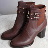 Bota Valentino Rockstud Couro Marrom