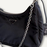 Bolsa Prada Re-Edition 2005 Re-Nylon Preta