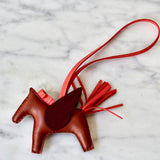 Charm Hermès Rodeo Pegasus Swift Grigri Gold | Rouge