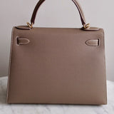 Bolsa Hermès Kelly 28 Epsom Etoupe com Ferragens Gold