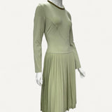 Vestido Burberry Midi Verde Plissado em Malha