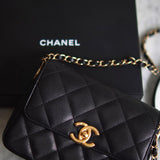 Bolsa Chanel Single Flap Caviar Small Preta com Gold Hardware