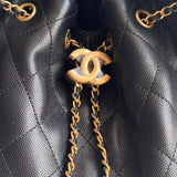Bolsa Chanel 25 Small Preta com Ferragens Douradas