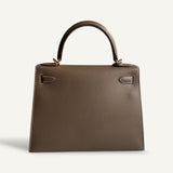 Bolsa Hermès Kelly 28 Epsom Etoupe com Ferragens Gold