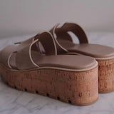 Sandália Hermès EZE 30 Sand Salto em Cortiça