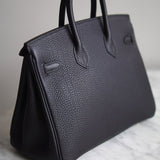 Bolsa Hermès Birkin 25 Togo Noir com Ferragens Gold