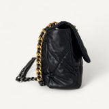 Bolsa Chanel 19 Média Preta com Ferragens Douradas