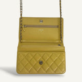 Bolsa Chanel WOC Amarela com Ferragens Douradas