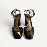 Sandália Valentino Black Patent Leather Heels with Gold One Stud Detail