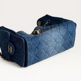 Bolsa Chanel 25 Mini Denim com Ferragens Douradas