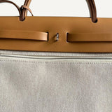 Bolsa Hermès Herbag 31 Ecru Viking Criss Toile com Ferragens Palladium