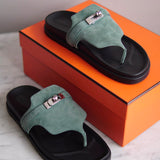 Sandália Hermès Empire Camurça Vert Cèdre com Ferragens Palladium