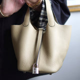 Bolsa Hermès Picotin 18 Clemence Dune com Ferragens Palladium