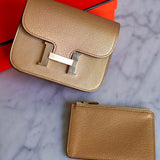 Carteira Hermès Constance Slim GoatSkin Chevre Dore com Ferragens Gold