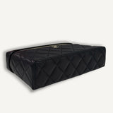 Bolsa Chanel Black Small Caviar Vanity com Ferragens Douradas