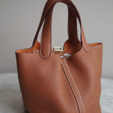Bolsa Hermès Picotin 18 Clemence Gold Com Ferragens Gold
