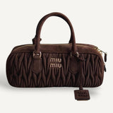 Bolsa Miu Miu Arcadie Camurça Marrom Pequena