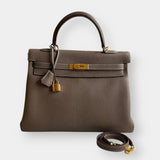 Bolsa Hermés Kelly 35 Togo Etoupe com Ferragens Gold