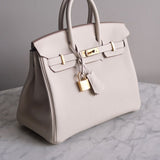 Bolsa Hermès Birkin 25 Togo Craie com Ferragens Gold