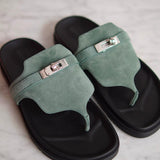 Sandália Hermès Empire Camurça Vert Cèdre com Ferragens Palladium