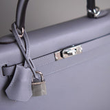 Bolsa Hermès Kelly 25 Epsom Gris Pantin com Ferragens Palladium