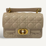 Bolsa Christian Dior Jolie Top Handle Pequena Camel