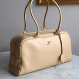 Bolsa Chanel Bowling Calfskin Bege Grande