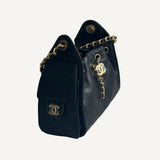 Bolsa Chanel 25 Mini Caviar Preta com Ferragens Douradas