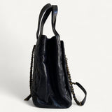 Bolsa Chanel Tote Bag Phyton Preta com Fearragens Douradas