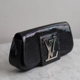 Clutch Louis Vuitton SoBe Electric Epi Preta