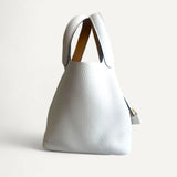 Bolsa Hermès Picotin Lock Eclat Nata com Gold e com Ferragens Gold