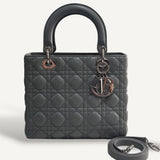 Bolsa Christian Dior Cannage Lady Dior Cinza Medium