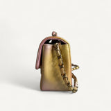 Bolsa Chanel Classic Flap Couro Matelassê com Ferragens Douradas