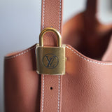 Bolsa Louis Vuitton Low Key Hobo Cognac Média