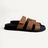 Sandália Rasteira Chypre em Couro Gold