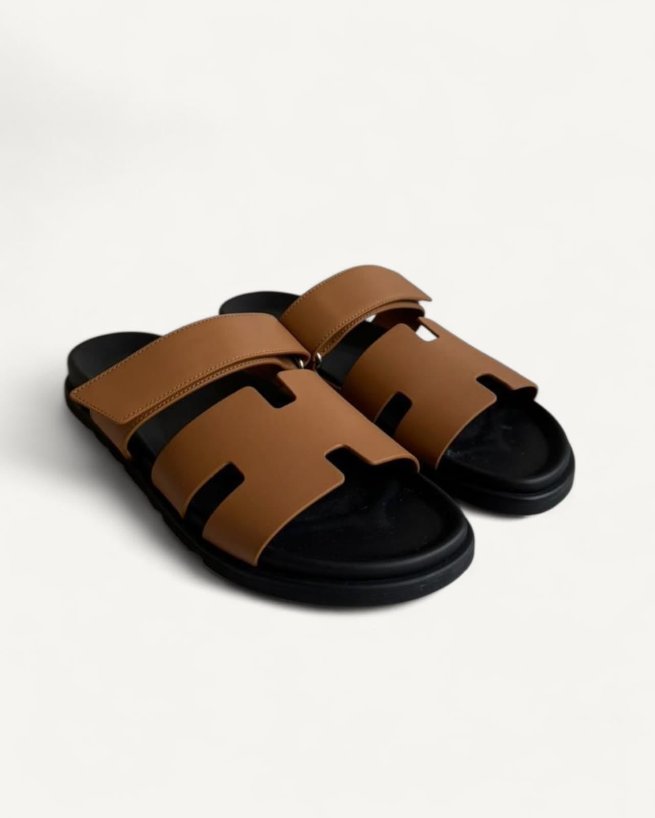 HERMES shoescharm チューズチャーム Rasteira Hermès Chypre em Couro Gold – Front Row