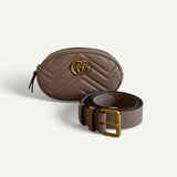 Pochete Gucci GG Marmont Nude com Ferragens Douradas