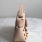 Bolsa Loro Piana Extra Bag L23 em Couro Calfskin Bege com Ferragens Douradas