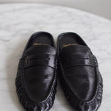 Mule Saint Laurent Le Loafer em Couro Brilhante com Vincos