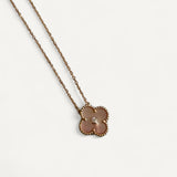 Colar Van Cleef & Arpels Alhambra em Ouro Rosé 18k com Madrepérola e Diamante Central