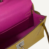 Bolsa Hermès Mini Kelly Chevre Verso Jaune de naples | Rose Extreme com Ferragens Palladium