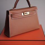 Bolsa Hermès Mini Kelly Epsom Gold com Ferragens Gold