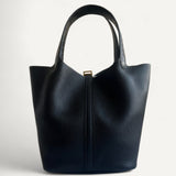 Bolsa Hermès Picotin 22 Touch Noir com Ferragens Gold