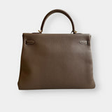 Bolsa Hermés Kelly 35 Togo Etoupe com Ferragens Gold