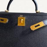 Bolsa Hermès Kelly 28 Epsom Noir com Ferragens Gold