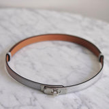 Cinto Hermès Kelly 18 Epsom Silver com Ferragens Palladium