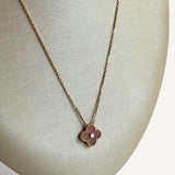 Colar Van Cleef & Arpels Alhambra em Ouro Rosé 18k com Cornalina e Diamante Central