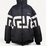 Jaqueta Versace Puffer Preta Detalhe Branco Logo