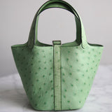 Bolsa Hermès Picotin 14 Ostrich Vert Crique com Ferragens Palladium